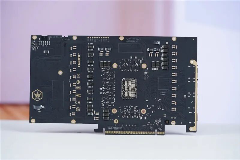 最强非公降临！影驰RTX 5070 Ti HOF OC LAB黑魂X显卡评测：供电、散热都是顶级