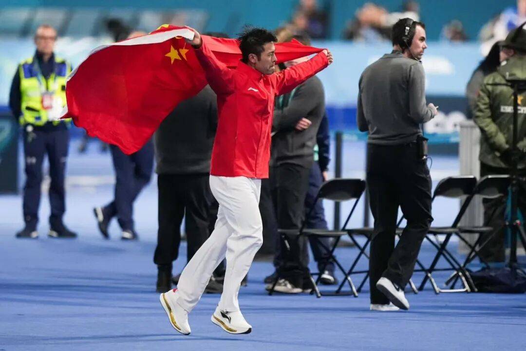 新周期奥运首秀，李宁的新连接 