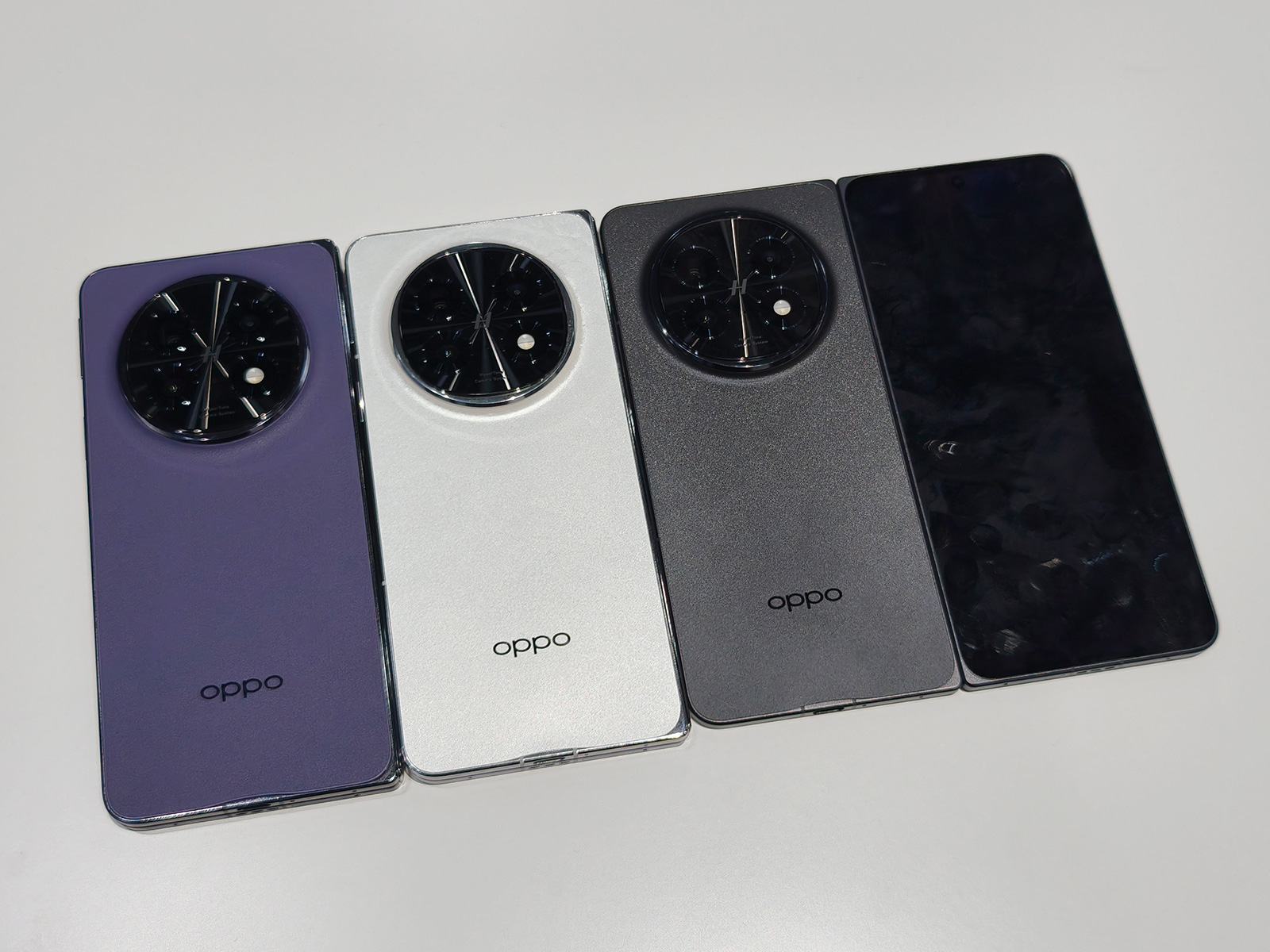 OPPO Find N5发布：最薄最大折叠屏，比上代便宜千元但影像降配