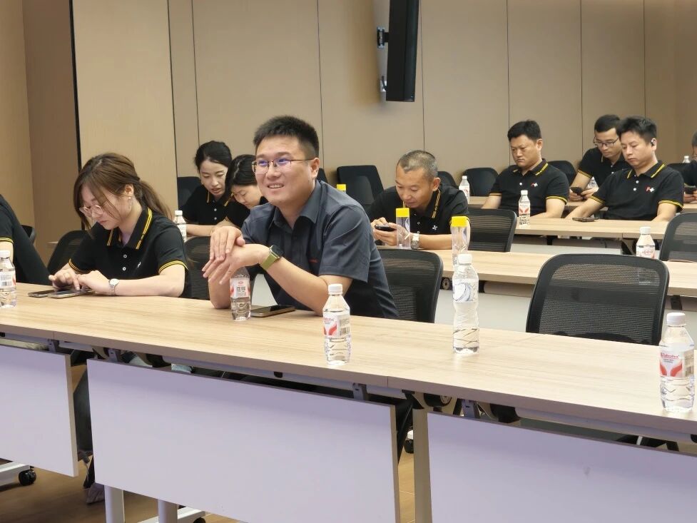 FANUC 高级技术研修班莅临天正模具公司参访交流