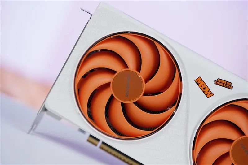 NVIDIA RTX 5050首发评测：DLSS4/AI/生产力全方面飞跃 完美替代RTX 3050
