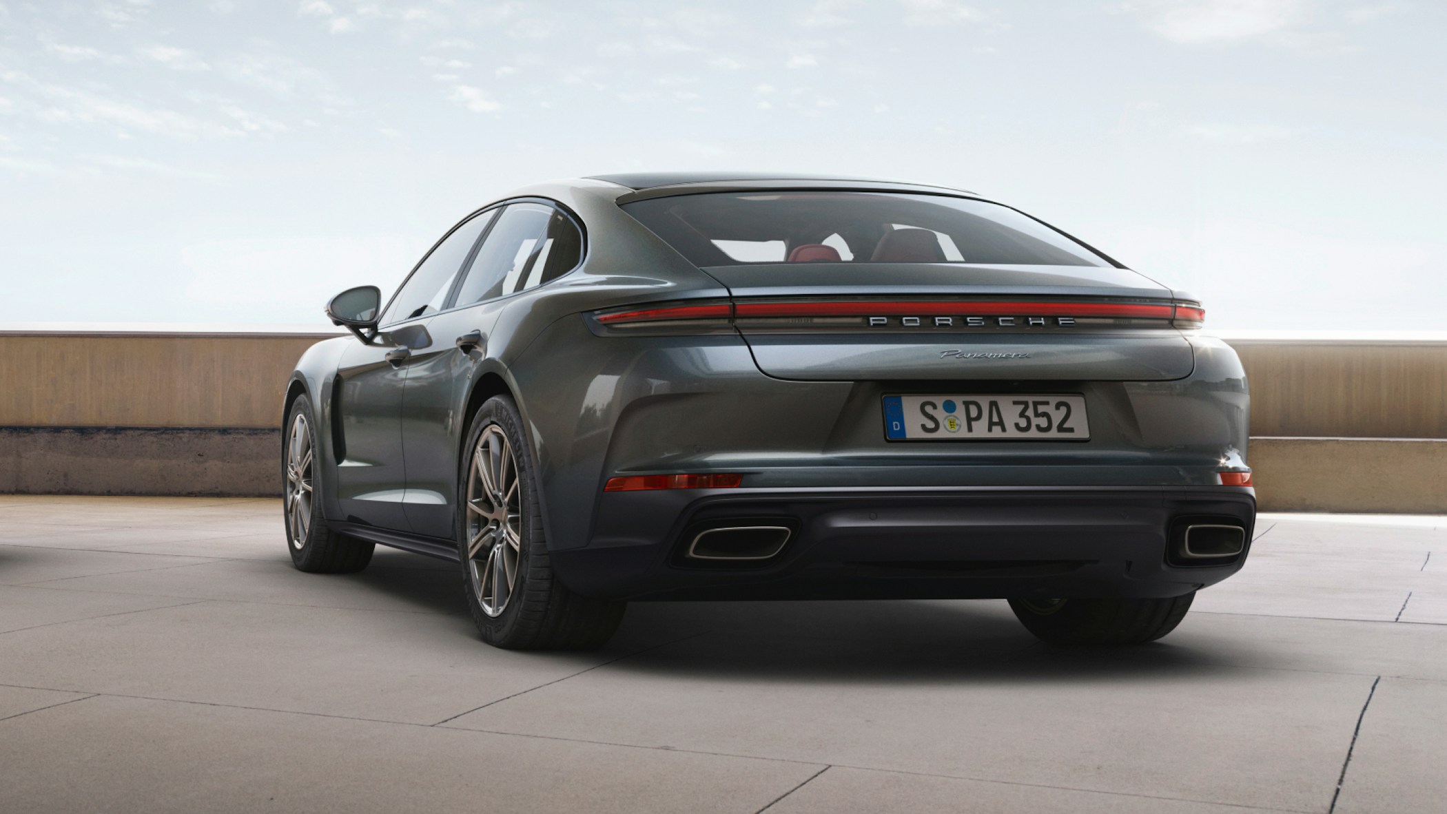 7BE508A260E849CAB6699E73962DCED5_C19C5E14A2A24FD9B10B0384176E92D3_PA24P5AOX0001-panamera-back.jpg