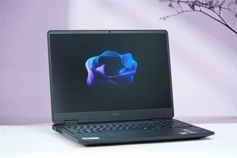OMEN暗影精灵11游戏本评测：14代酷睿宝刀不老 配合RTX 50系显卡性价比凸显