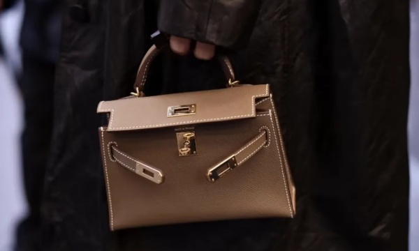 爱马仕涨价放缓