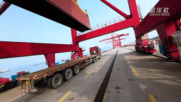 362783838528745472.gif