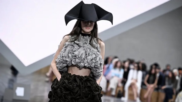 三年来首次，瑞银罕见喊多奢侈品