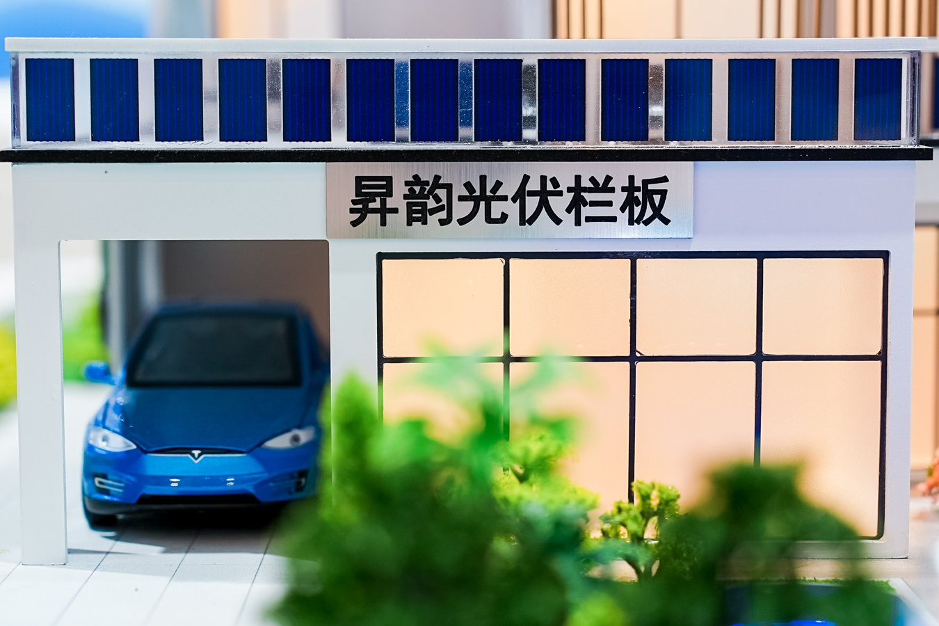 东方日升SNEC首秀：全栈融合，全链协同，引领光储全场景解决方案新时代