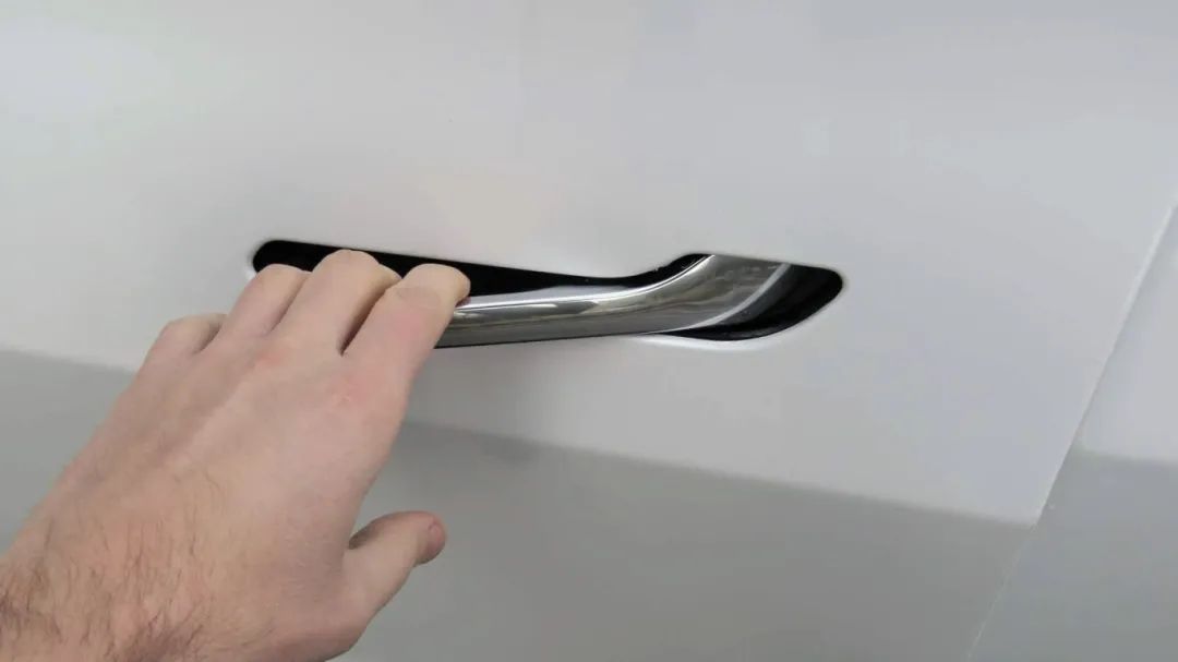 4-2019-tesla-model-3_100813908_h.jpg