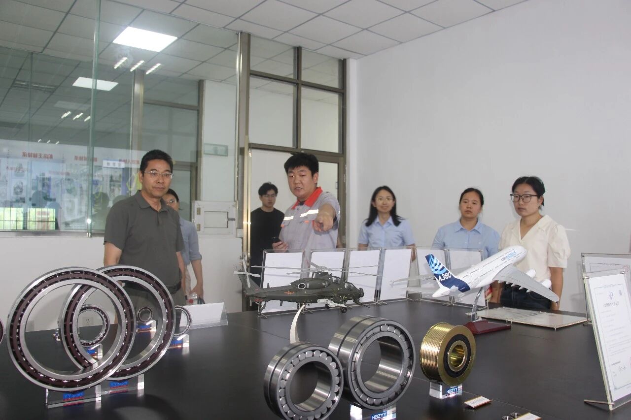 河北地质大学联合调研组来河北省轴承研究院参观调研