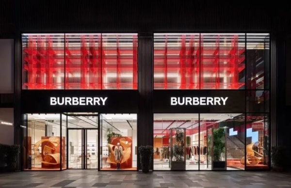 深度 | Burberry 选对了人