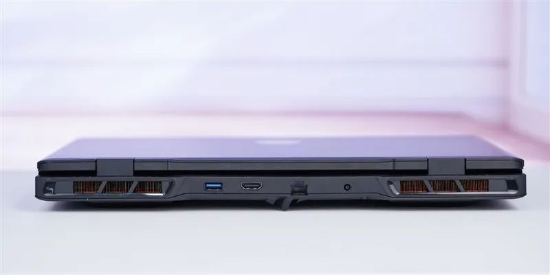 微星神影16锐龙版评测：锐龙7945 HX配合RTX 5070游戏生产力兼顾 体验同价无敌
