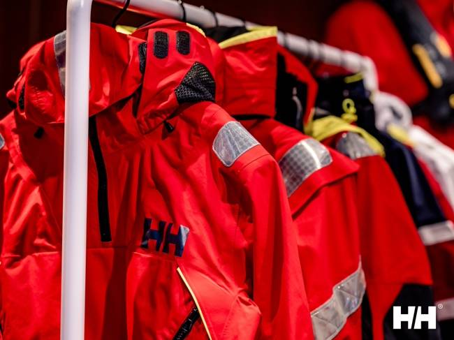 HELLY HANSEN携手香港游艇会扬帆启航，共启新年航海新章 