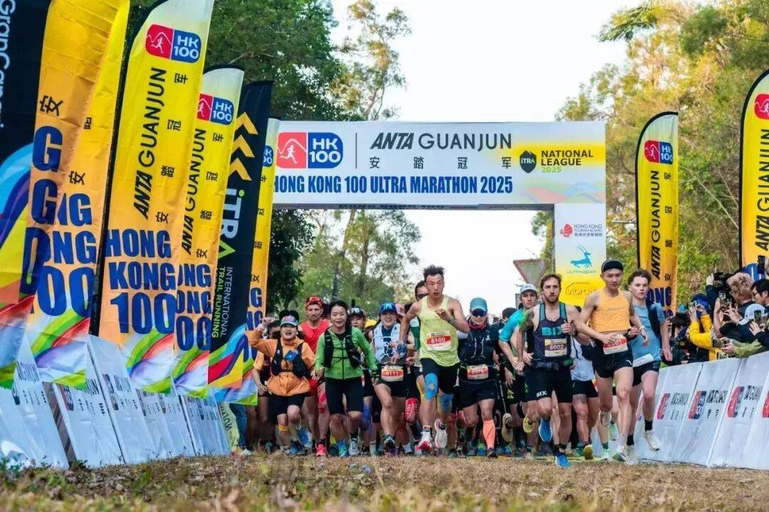 又一年雪季开板，安踏冠军打响雪服差异化突围战 